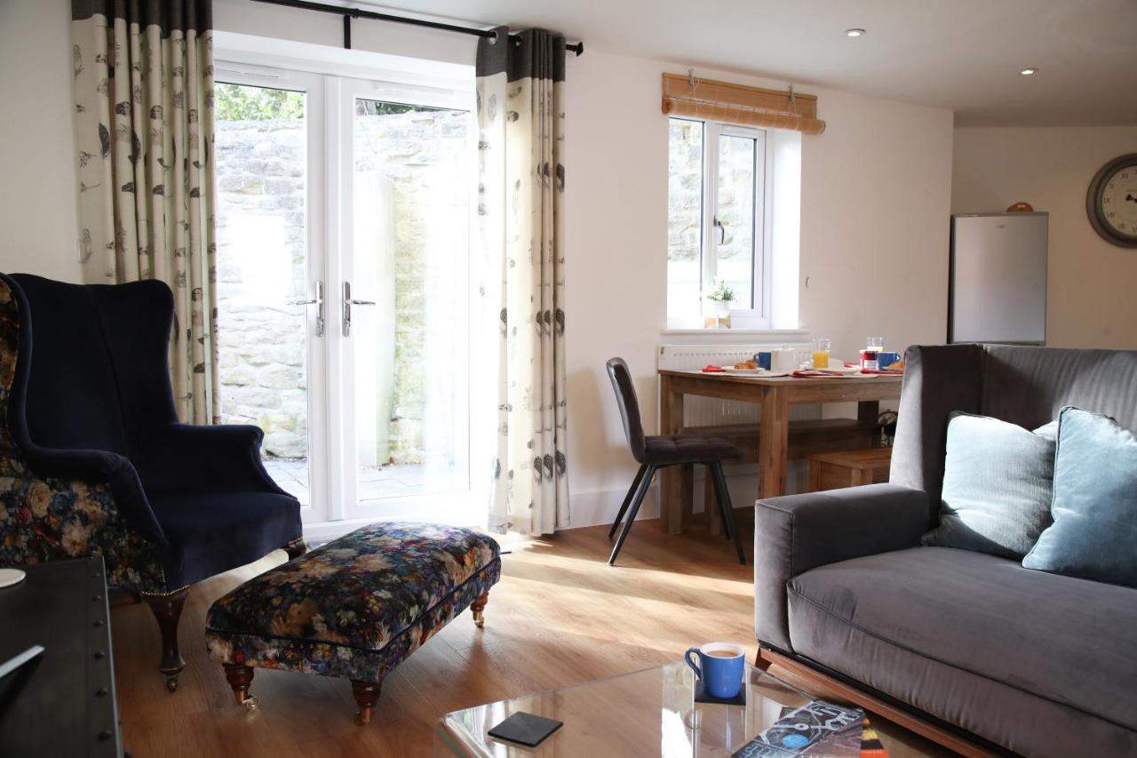 Burgess Yard 2-Bedroom Cottage, Μπαθ Εξωτερικό φωτογραφία