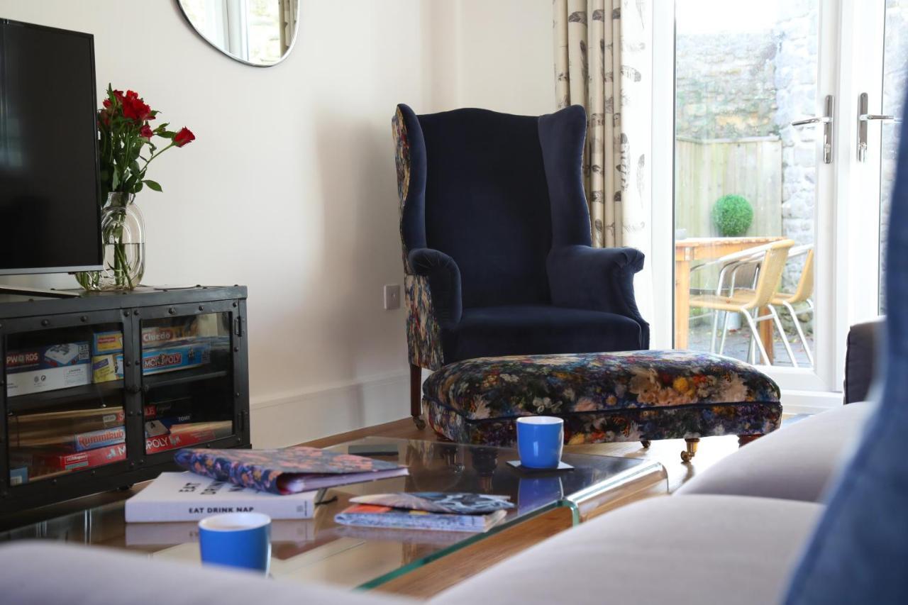 Burgess Yard 2-Bedroom Cottage, Μπαθ Εξωτερικό φωτογραφία