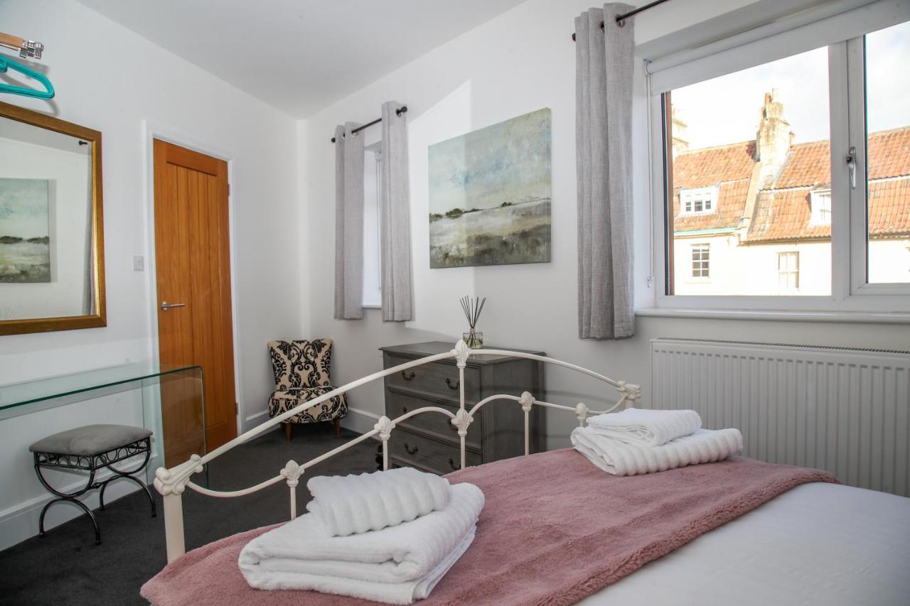 Burgess Yard 2-Bedroom Cottage, Μπαθ Εξωτερικό φωτογραφία